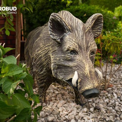 figura betonowa dzik