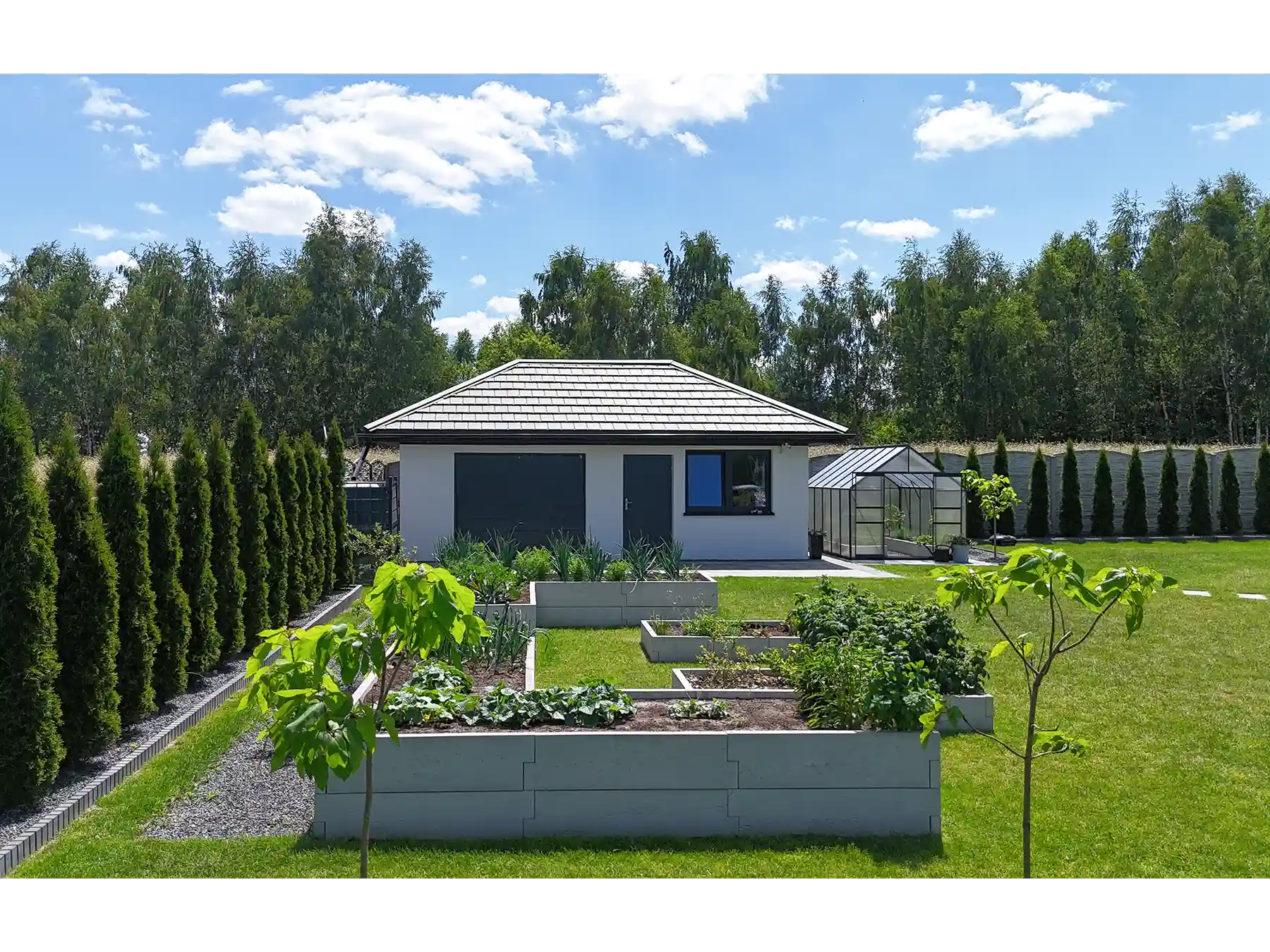 podwyższona grządka z betonu