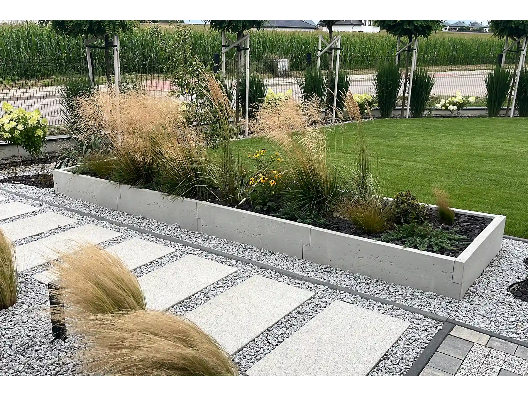 warzywnik o imitacji trawertynu