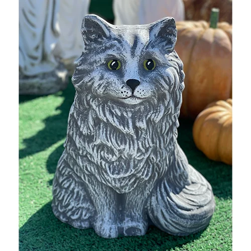 betonowa figurka kota