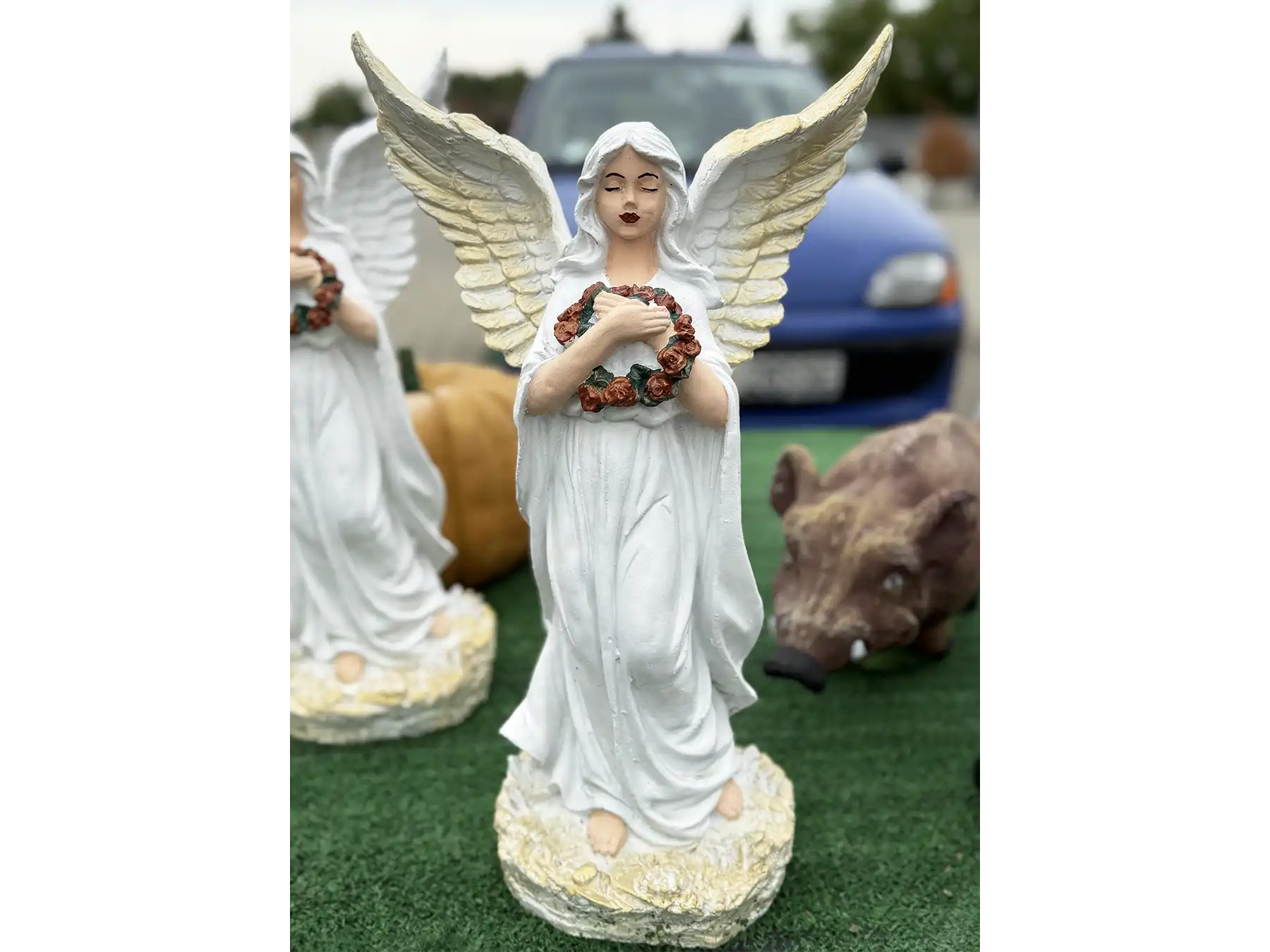 figura betonowa anioł