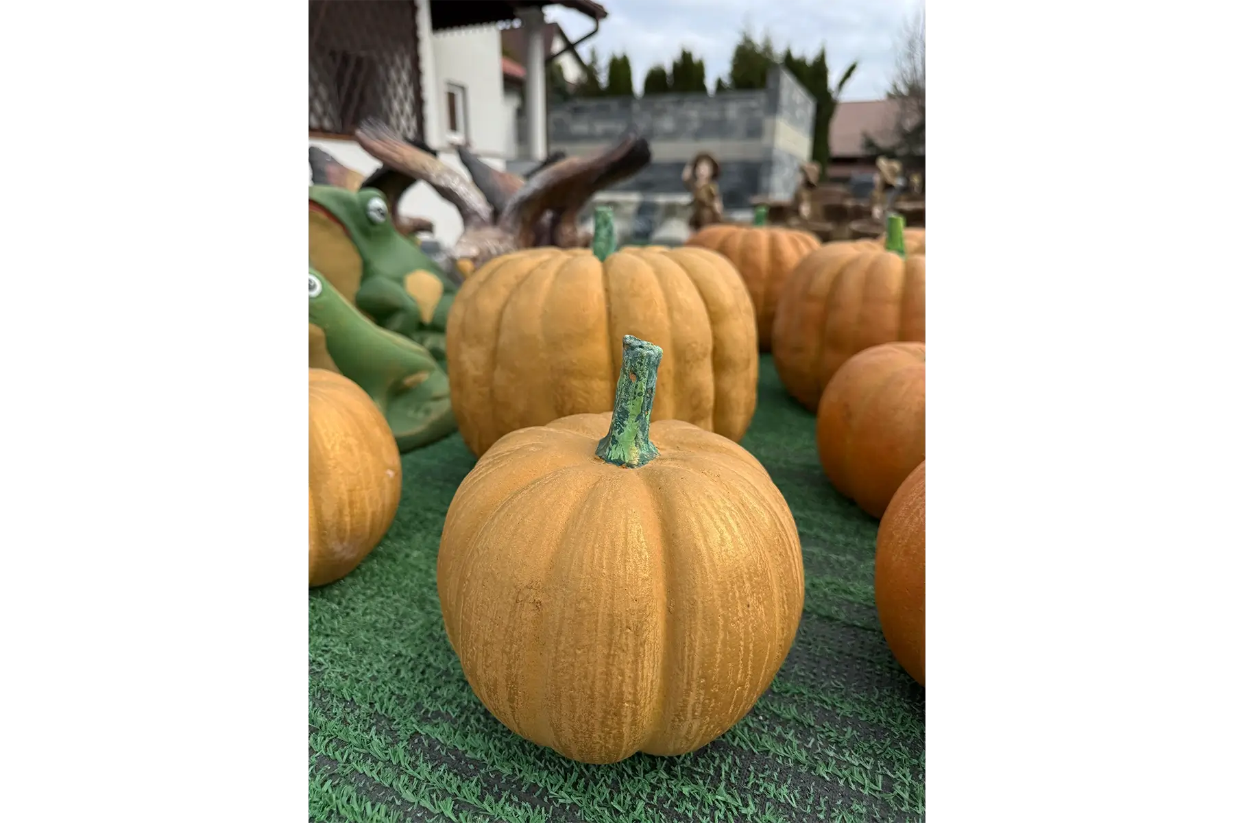 dynia figura z betonu